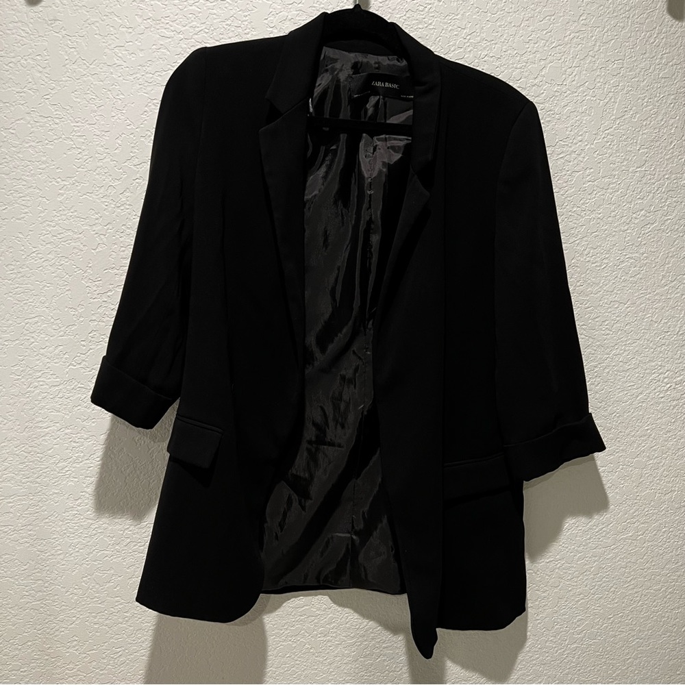 Loose Black Zara Blazer